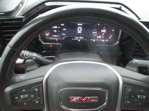Used 2023 GMC Sierra 1500 SLT w/ SLT Premium Plus Package AWD/4WD image 27