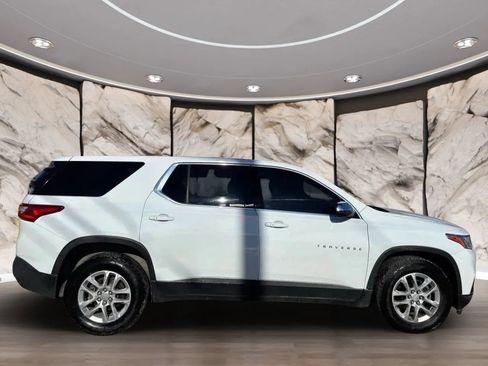 Used 2019 Chevrolet Traverse LS AWD/4WD image 5