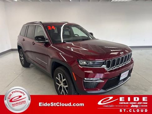 Used 2024 Jeep Grand Cherokee Limited AWD/4WD image 1