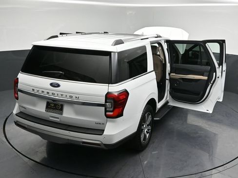 Used 2022 Ford Expedition Max Limited image 37