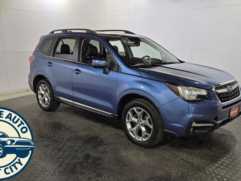 Used 2017 Subaru Forester 2.5i Touring AWD/4WD image 9
