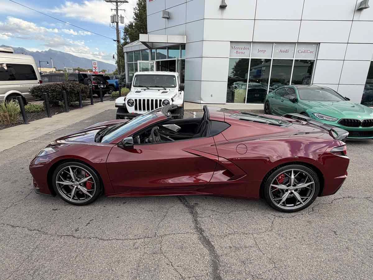 Used 2020 Chevrolet Corvette Stingray Premium Cpe w/ 3LT Preferred Equipment Group RWD image 23