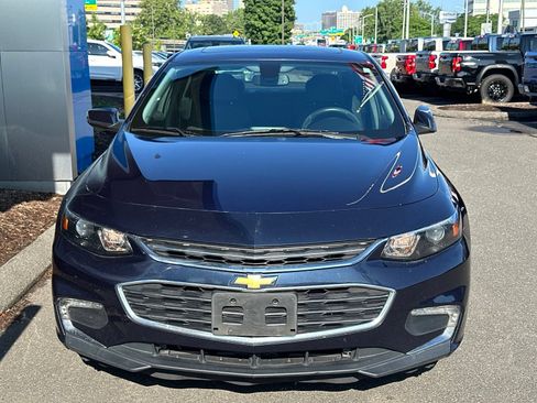 Used 2016 Chevrolet Malibu LT FWD image 2