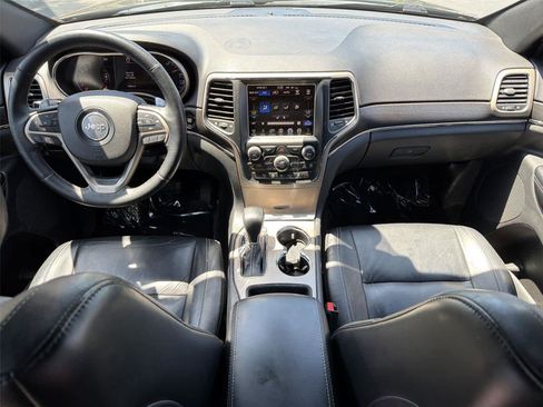 Used 2017 Jeep Grand Cherokee Limited RWD image 11