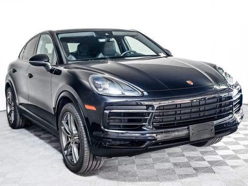 Certified 2022 Porsche Cayenne Coupe AWD/4WD image 8