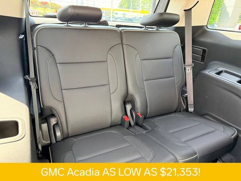 Used 2020 GMC Acadia Denali w/ Technology Package FWD image 23