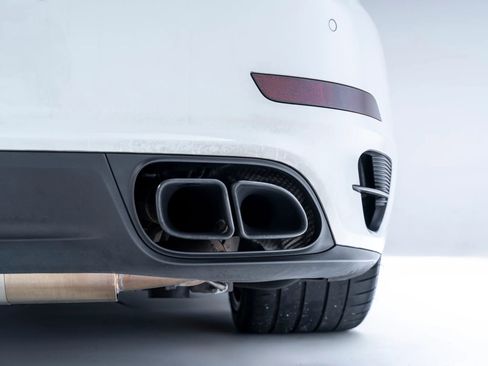 Used 2014 Porsche 911 Turbo S AWD/4WD image 37