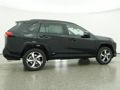 New 2025 Toyota RAV4 SE image 59