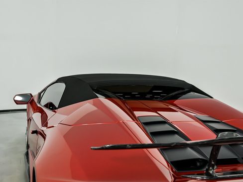 Used 2019 Lamborghini Huracan LP 580-2 image 23