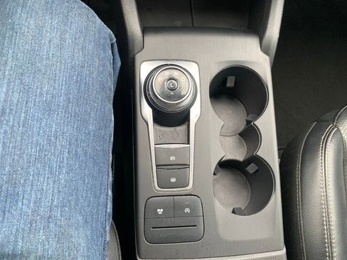 Used 2022 Ford Escape SEL image 23