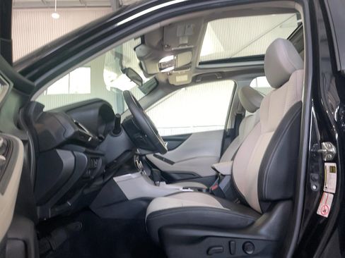 Used 2020 Subaru Forester Premium AWD/4WD image 7