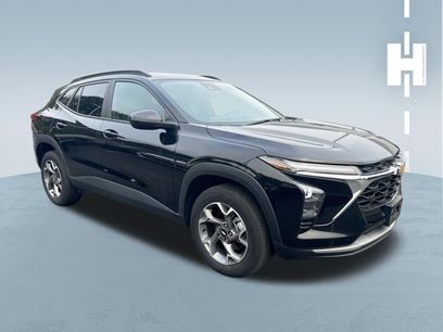 Used 2024 Chevrolet Trax LT w/ LT Convenience Package