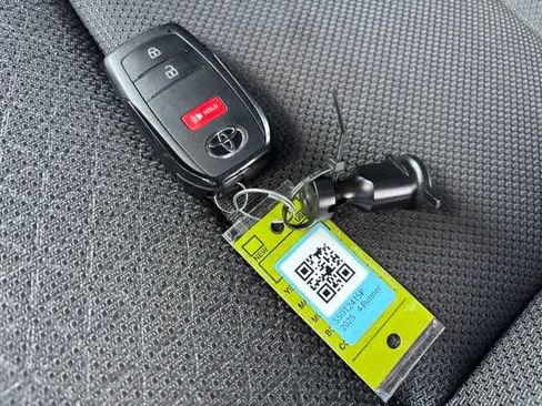 Used 2025 Toyota 4Runner SR5 AWD/4WD image 24