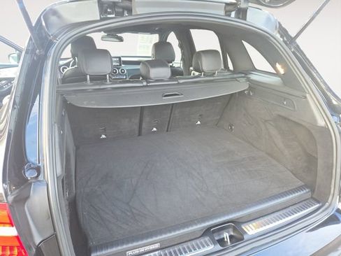 Used 2019 Mercedes-Benz GLC 350e 4MATIC image 36