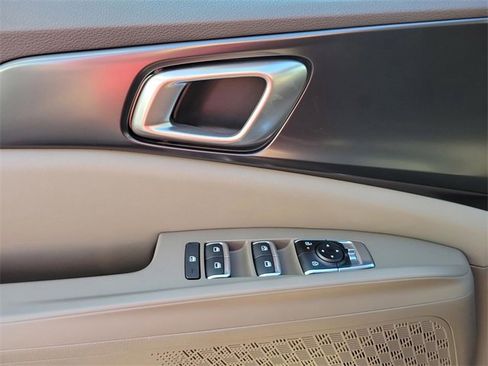 New 2026 Kia Carnival LXS image 9