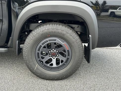 New 2026 Nissan Frontier PRO-4X w/ Pro-4x Convenience Package image 14
