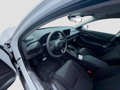 New 2026 Honda Accord LX image 9