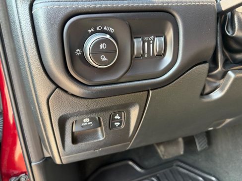 Used 2022 RAM 1500 Limited AWD/4WD image 12