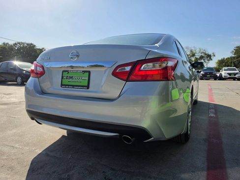 Used 2016 Nissan Altima 2.5 S w/ Power Driver Seat Package FWD image 11