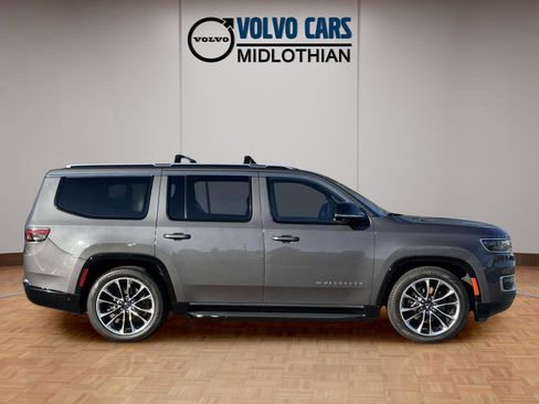 Used 2023 Jeep Wagoneer Series II w/ Convenience Group I image 19