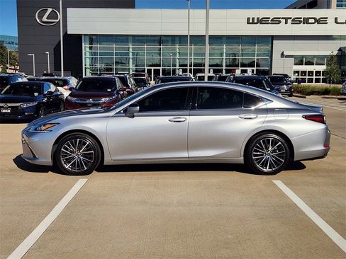 Certified 2023 Lexus ES 350 w/ Premium Package image 4