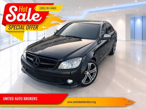 Used 2009 Mercedes-Benz C 300 Sedan image 1