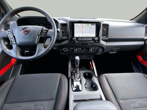 Used 2024 Nissan Frontier PRO-4X w/ Technology Package AWD/4WD image 16