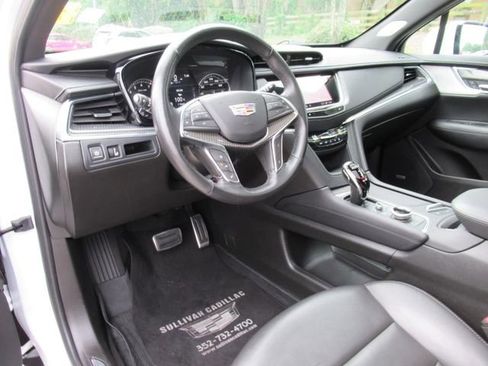 Used 2024 Cadillac XT5 Sportv w/ LPO, Floor Liner Package AWD/4WD image 18