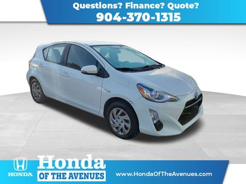 Used 2015 Toyota Prius C Two FWD image 1