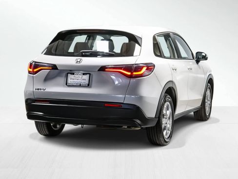 Used 2024 Honda HR-V LX image 5
