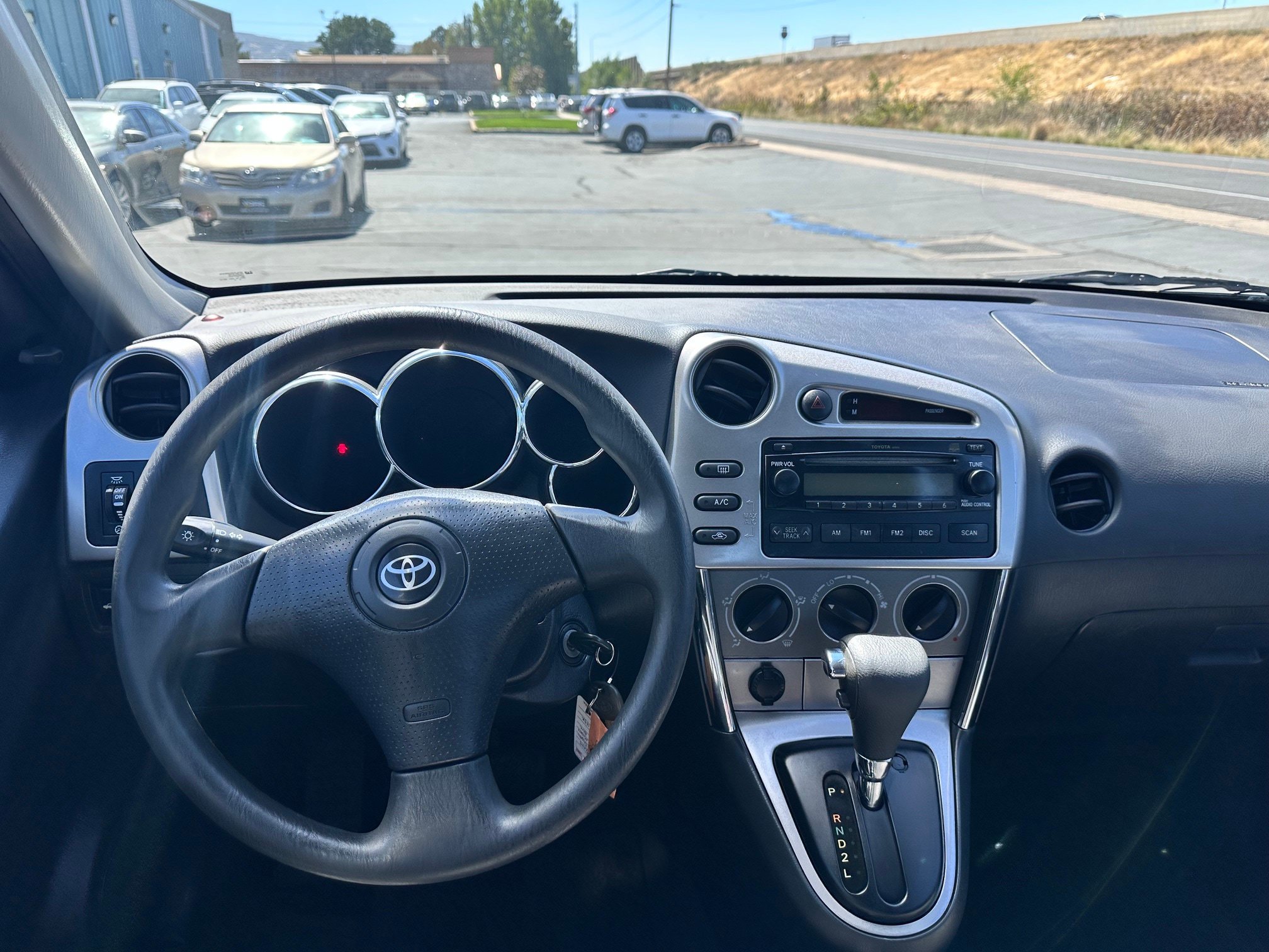 Used 2005 Toyota Matrix FWD image 7