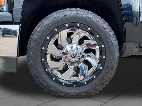 Used 2015 Chevrolet Silverado 1500 LTZ Z71 w/ LTZ Plus Package AWD/4WD image 11