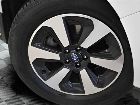 Used 2017 Subaru Forester 2.5i Premium w/ All-Weather Package image 14