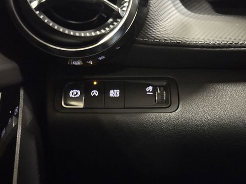 Used 2026 Chevrolet Equinox LT FWD image 19