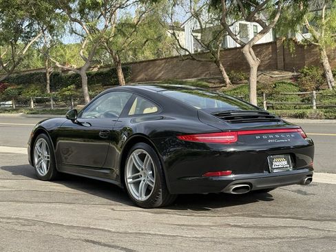 Used 2014 Porsche 911 Carrera 4 AWD/4WD image 9