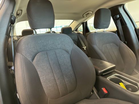 Used 2015 Chrysler 200 Limited w/ Convenience Group FWD image 15