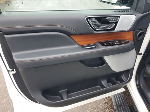 Certified 2023 Lincoln Navigator Black Label image 10