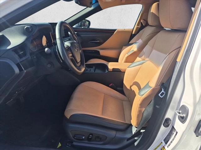 Used 2024 Lexus ES 350 w/ Premium Package FWD image 18