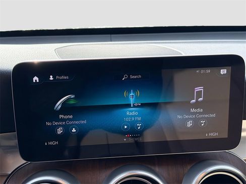 Used 2022 Mercedes-Benz GLC 300 4MATIC image 17