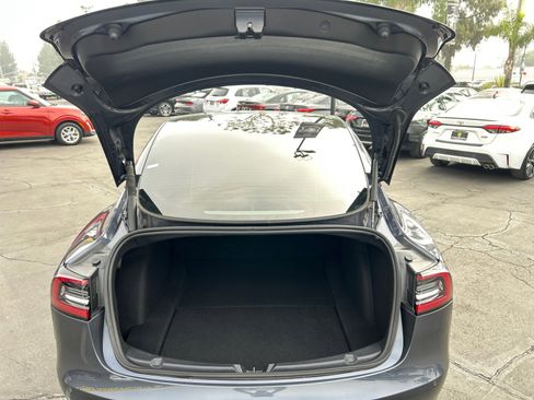 Used 2022 Tesla Model 3 Long Range AWD/4WD image 19