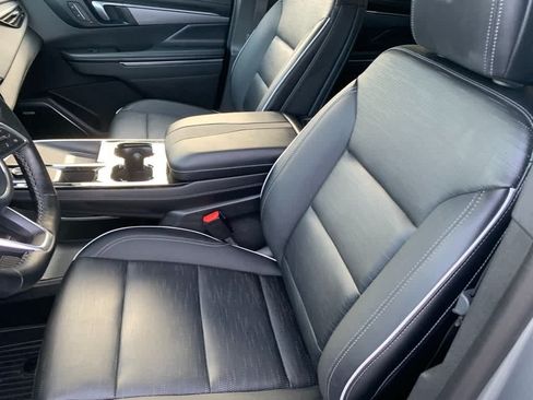 Certified 2025 Buick Enclave Sport Touring w/ LPO, Floor Liner Package AWD/4WD image 14