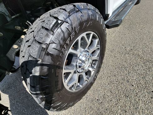 Used 2020 Ford F250 Lariat w/ Lariat Value Package AWD/4WD image 18