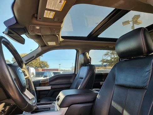 Used 2019 Ford F150 Lariat w/ Equipment Group 502A Luxury image 13
