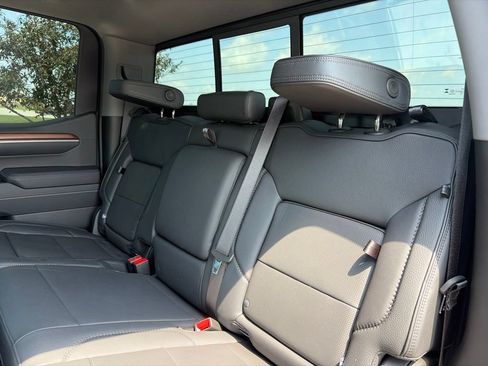 Used 2025 GMC Sierra 1500 Denali w/ Denali Reserve Package AWD/4WD image 50