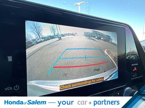 Used 2023 Toyota Highlander L image 21