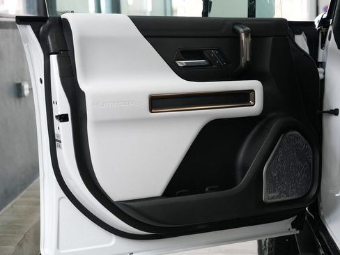 Used 2024 GMC Hummer EV 2X AWD/4WD image 11