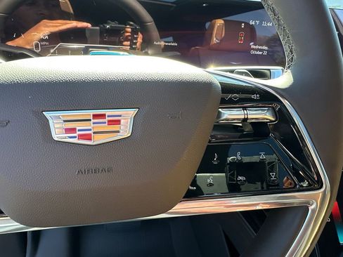 New 2026 Cadillac Escalade ESV Luxury w/ Touring Package RWD image 26