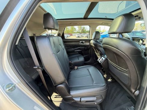 Used 2022 Kia Sorento SX AWD/4WD image 24