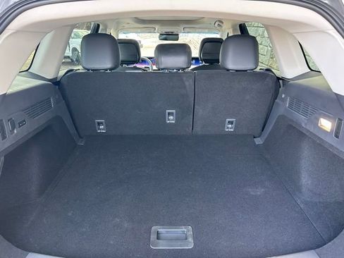 Used 2024 Lincoln Nautilus Premier w/ Equipment Group 102A image 11