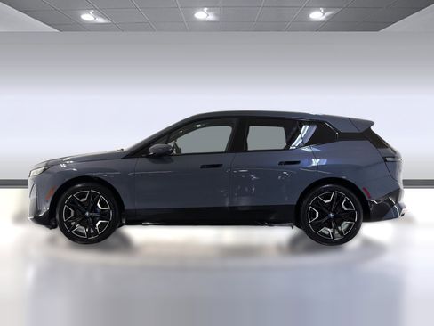 Used 2024 BMW iX xDrive50 w/ Sport Package AWD/4WD image 2